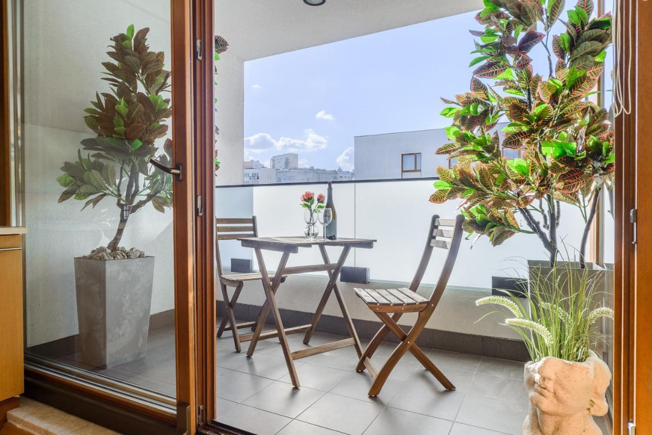 Lumina Apart With A Large Balcony Near Presidential Palace And River Warsaw Ngoại thất bức ảnh